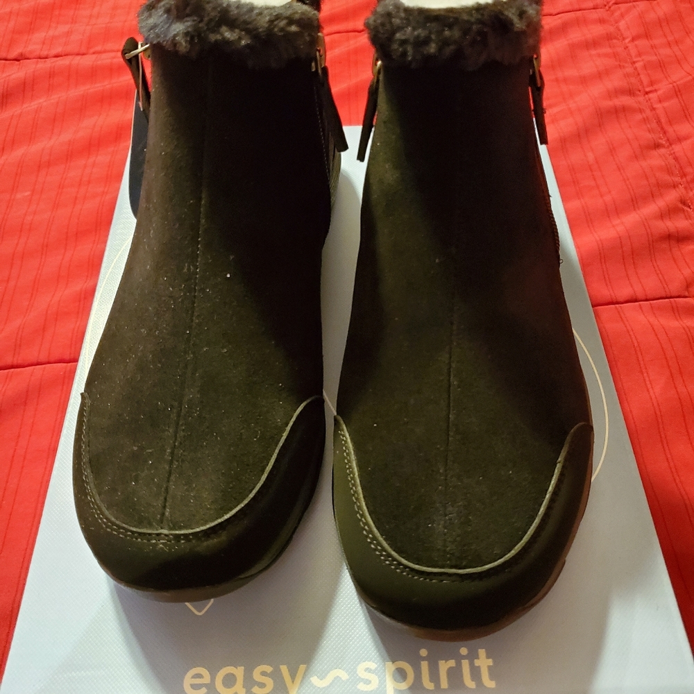 Easy spirit black winter boots size 10